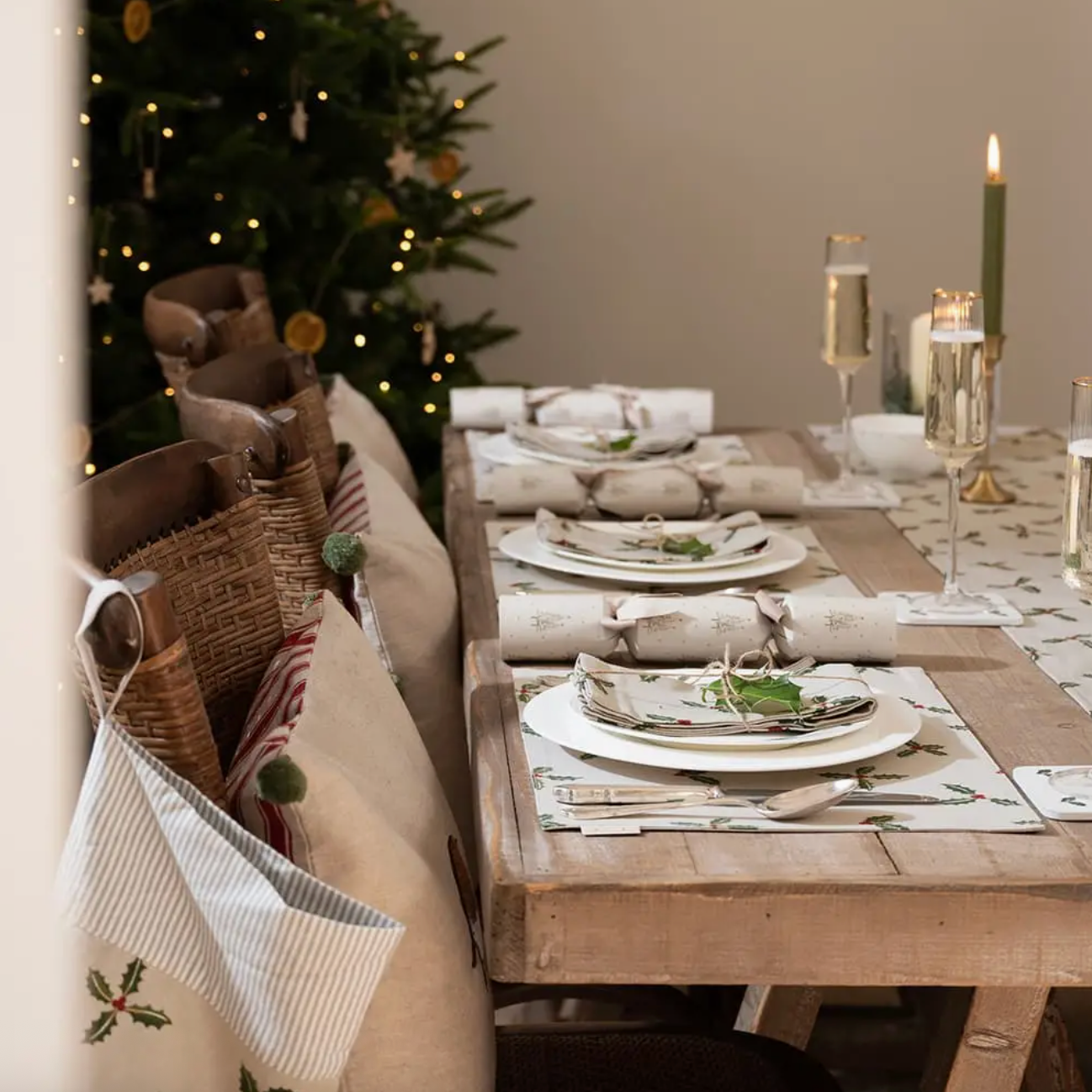 Holly & Berry Table Runner