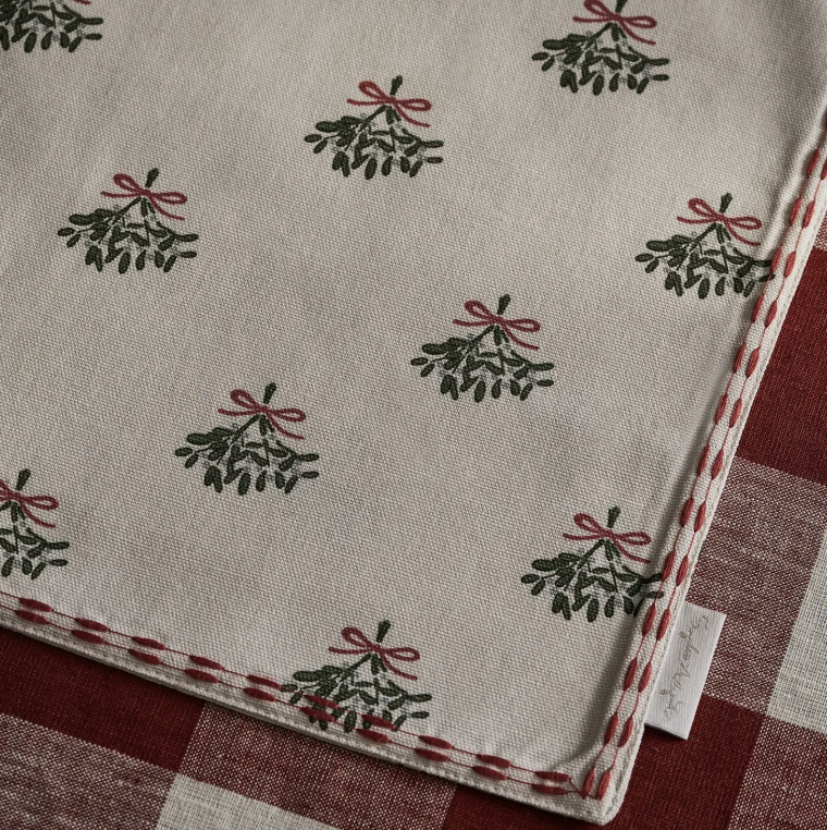 Mistletoe Placemats Set of 2