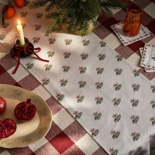 Mistletoe Table Runner